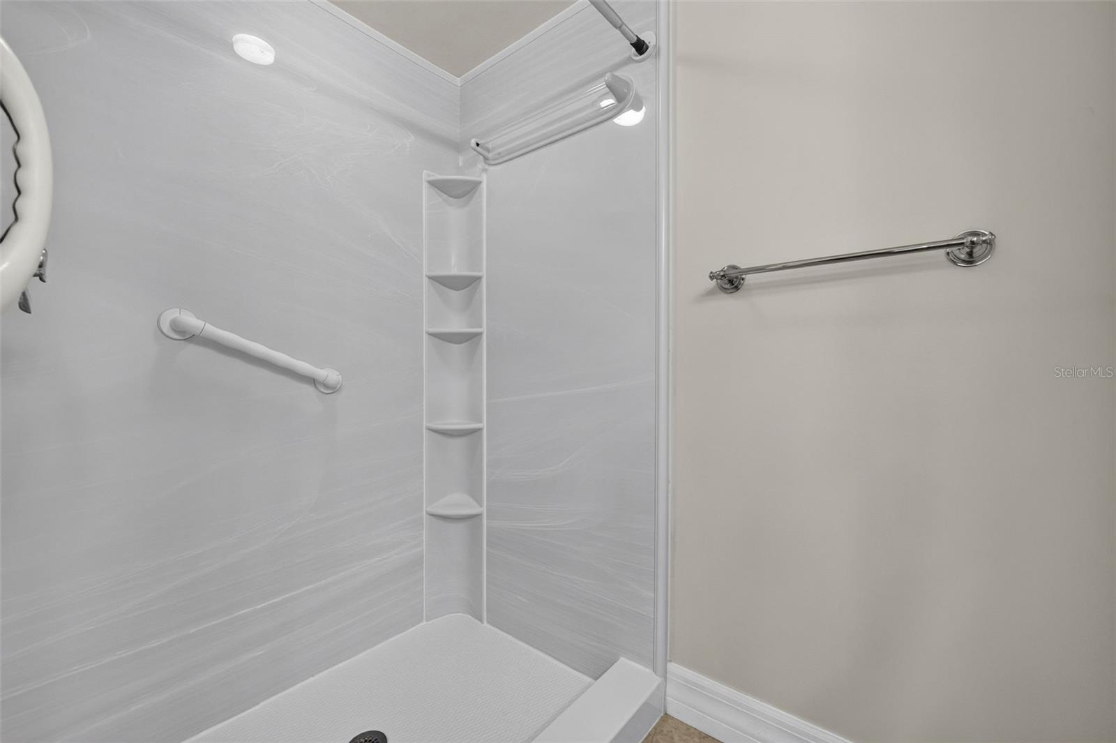 4431 FERN DR — photo 23