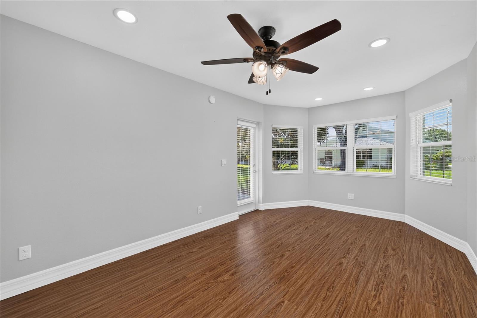 4431 FERN DR — photo 27