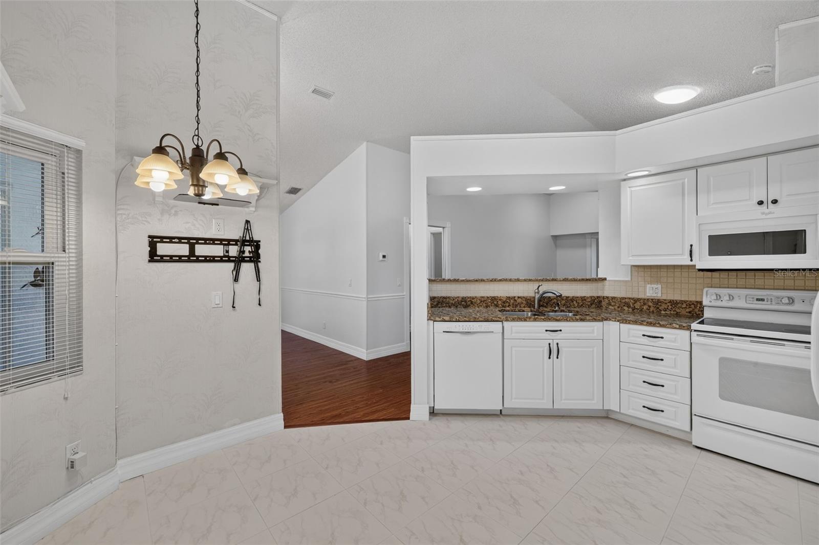 4431 FERN DR — photo 12