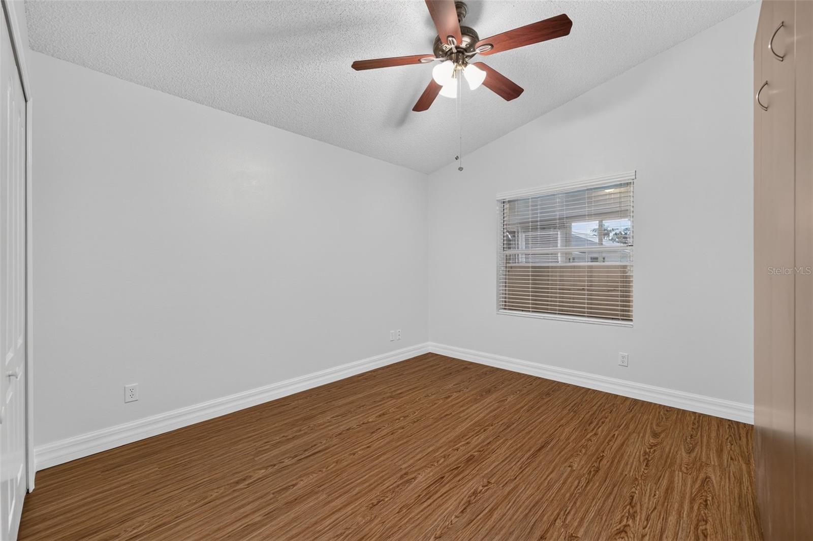 4431 FERN DR — photo 31