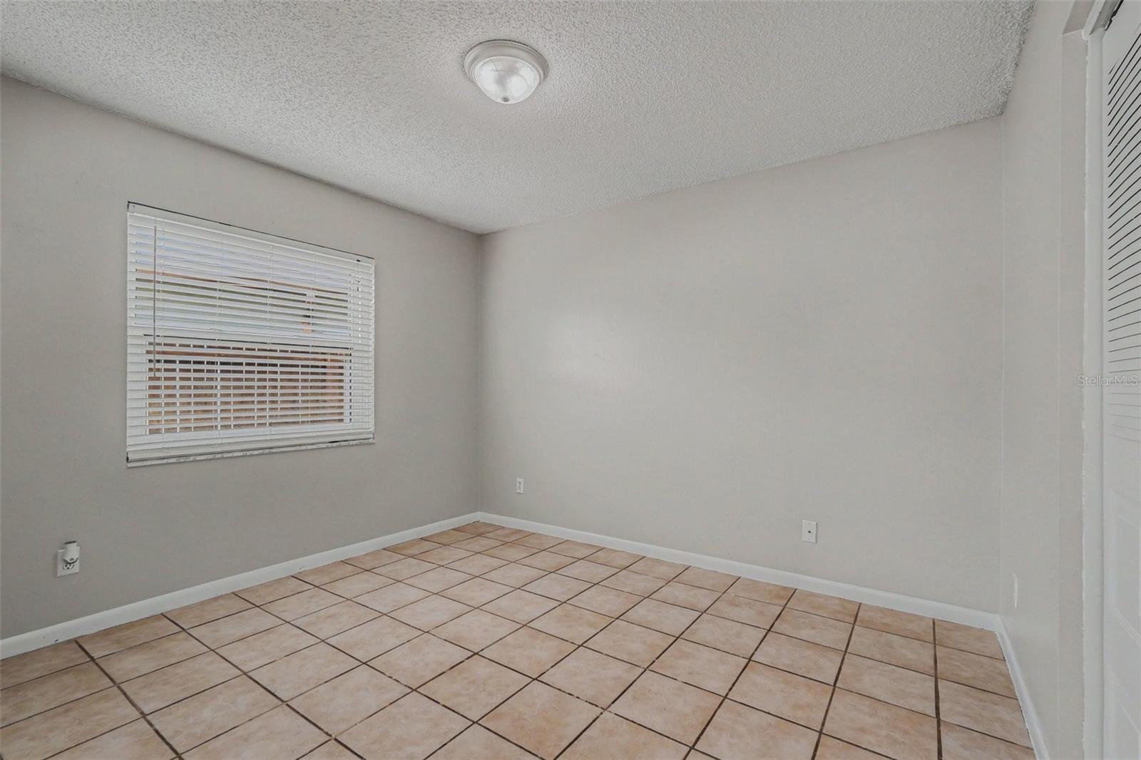 8434 SUN DR — photo 16