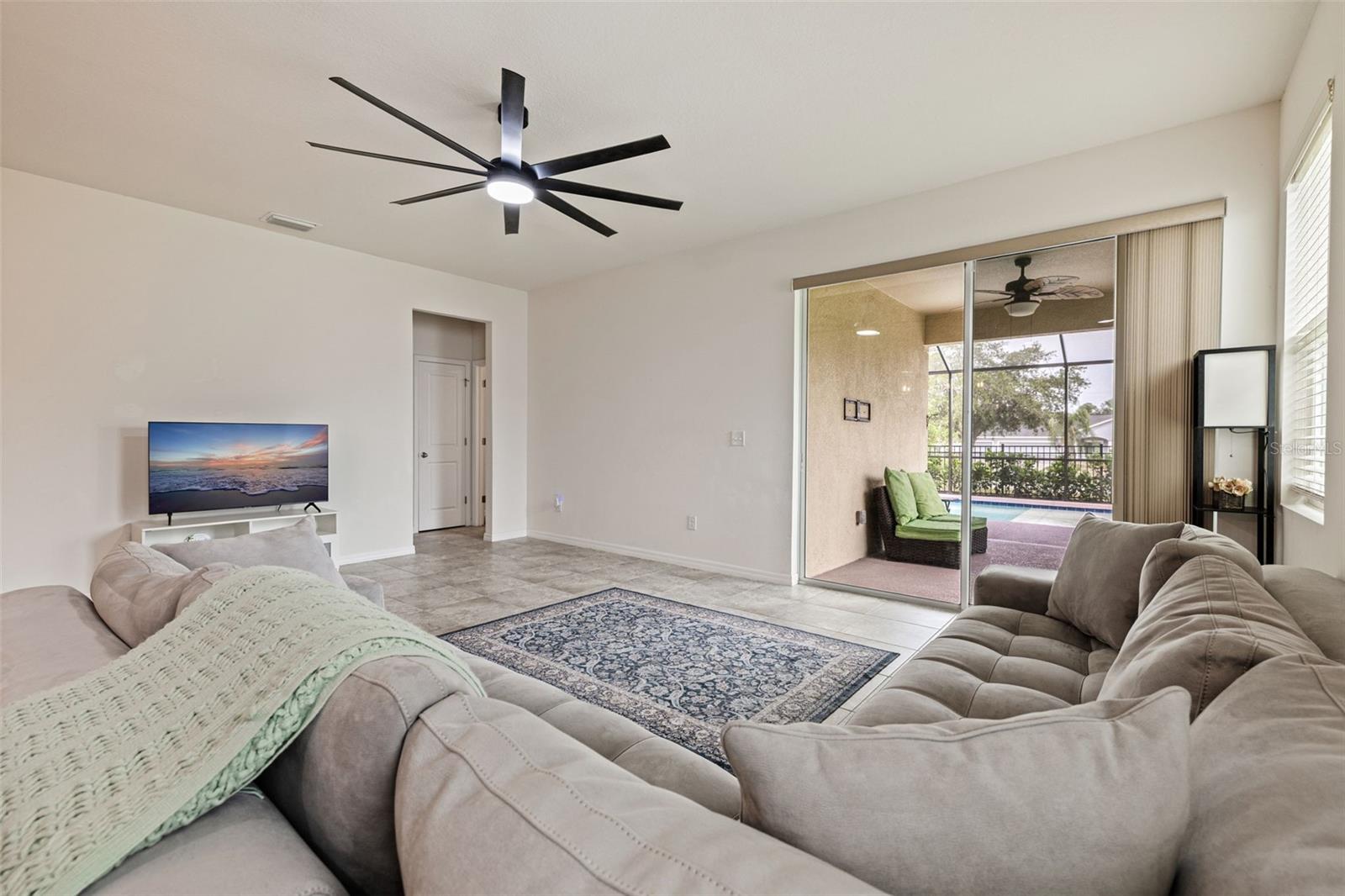 7533 LANTERN PARK AVE — photo 14