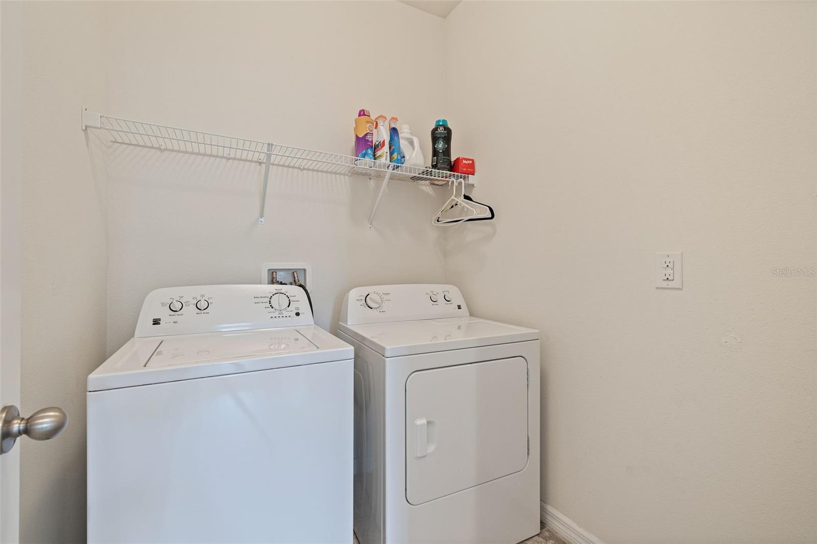 7533 LANTERN PARK AVE — photo 21