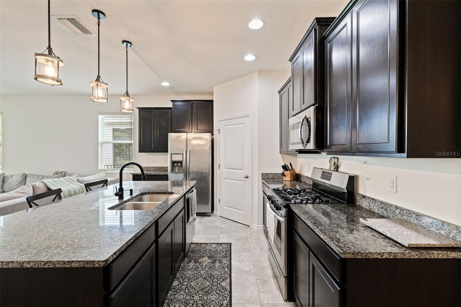 7533 LANTERN PARK AVE — photo 3