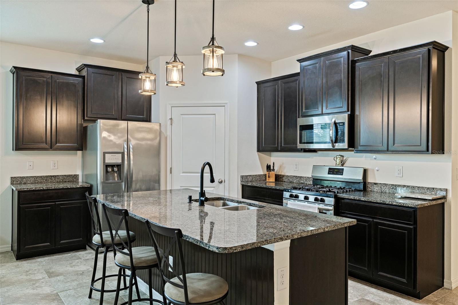 7533 LANTERN PARK AVE — photo 10