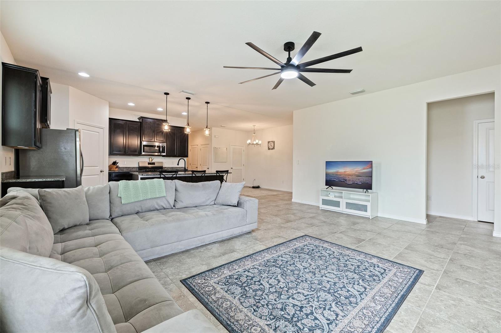 7533 LANTERN PARK AVE — photo 13