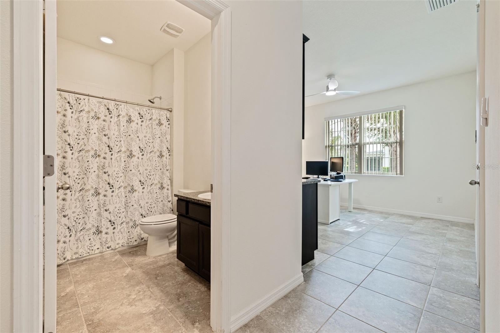 7533 LANTERN PARK AVE — photo 22
