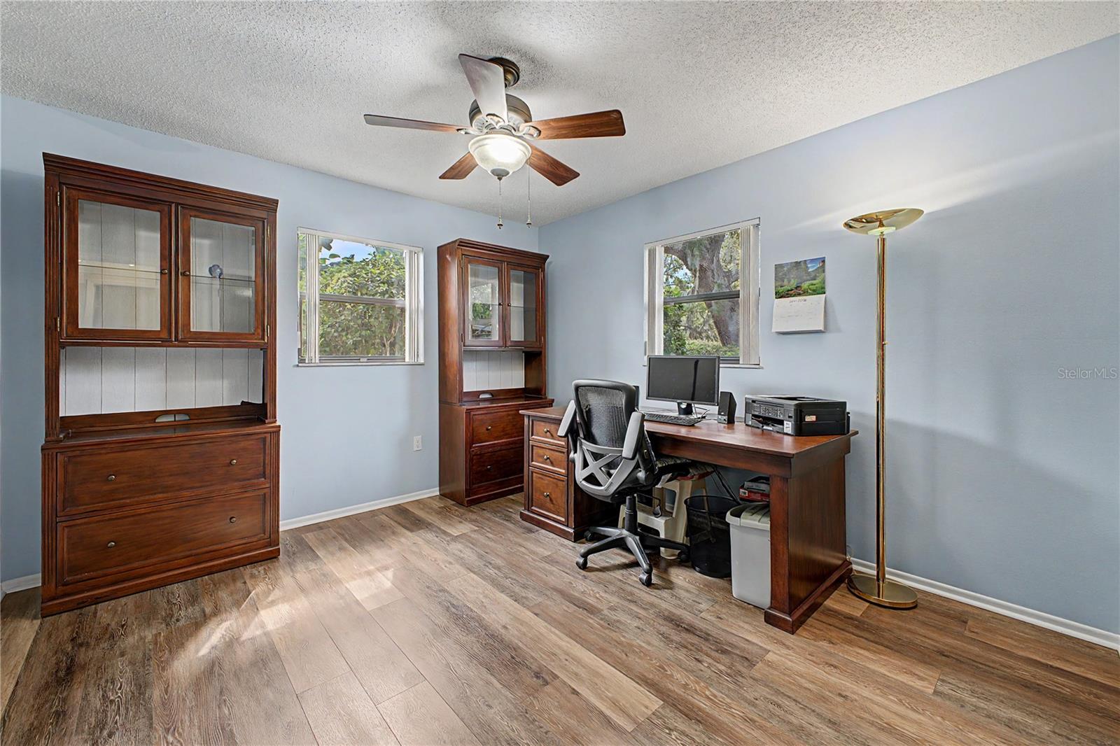 8270 SYCAMORE DR — photo 33