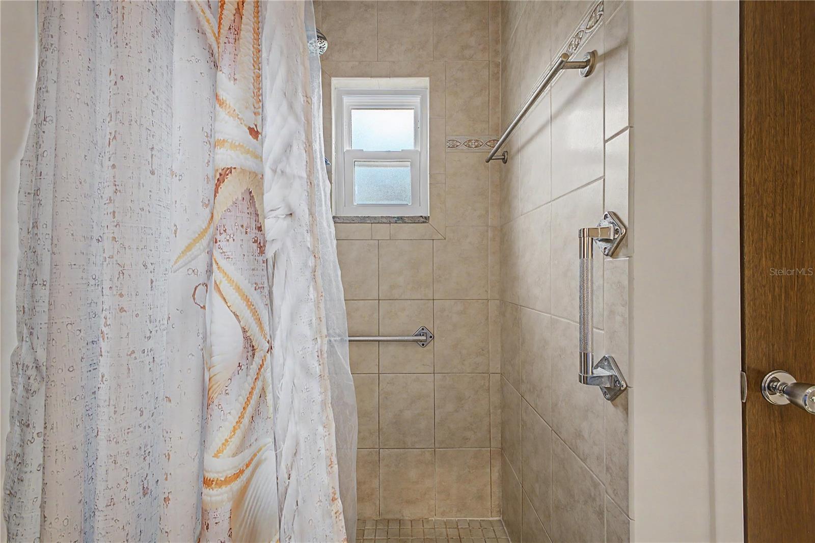 8270 SYCAMORE DR — photo 29