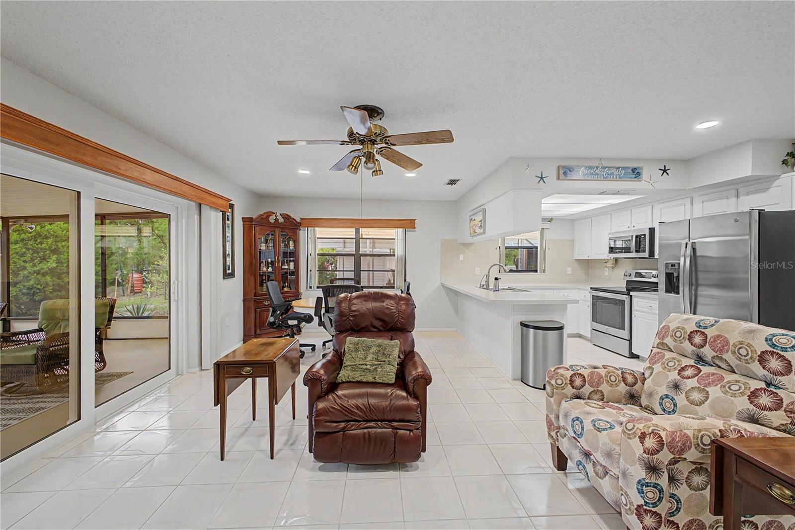 8270 SYCAMORE DR — photo 22