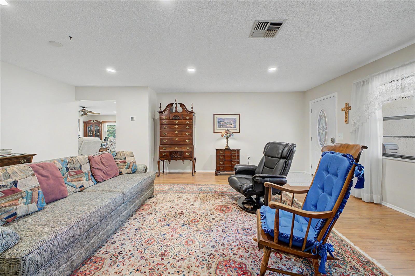 8270 SYCAMORE DR — photo 13
