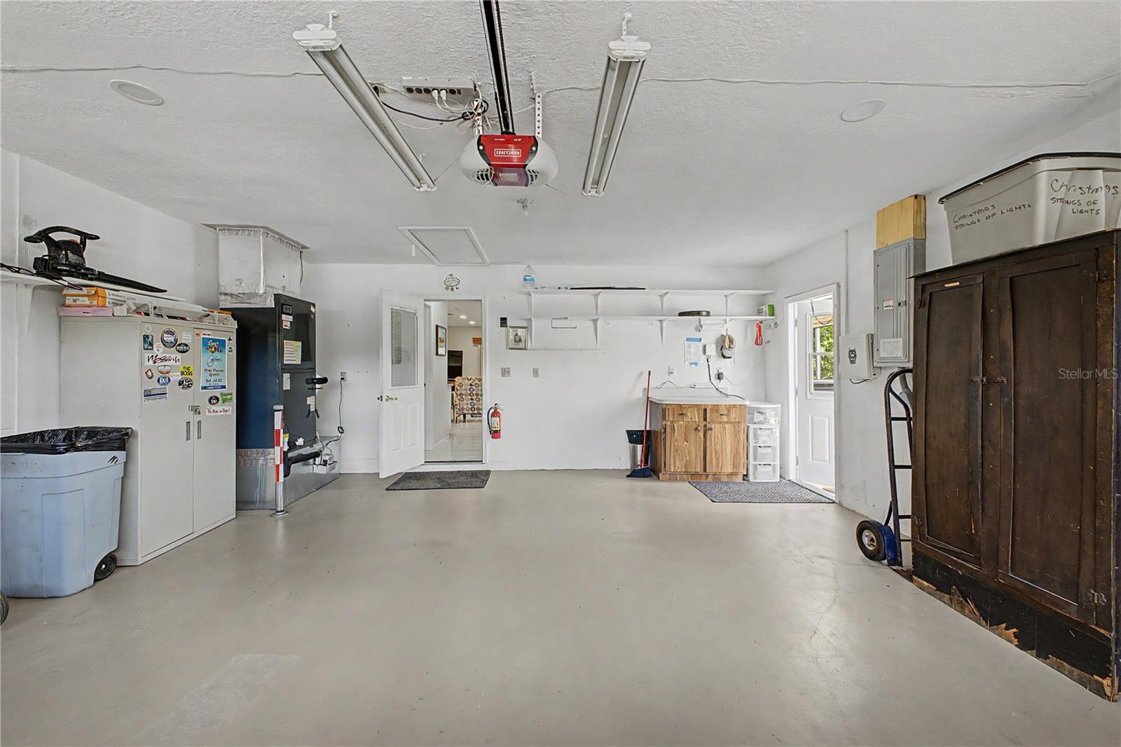 8270 SYCAMORE DR — photo 55