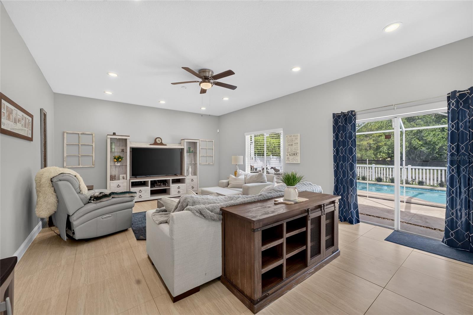 26943 CORAL SPRINGS DR — photo 13