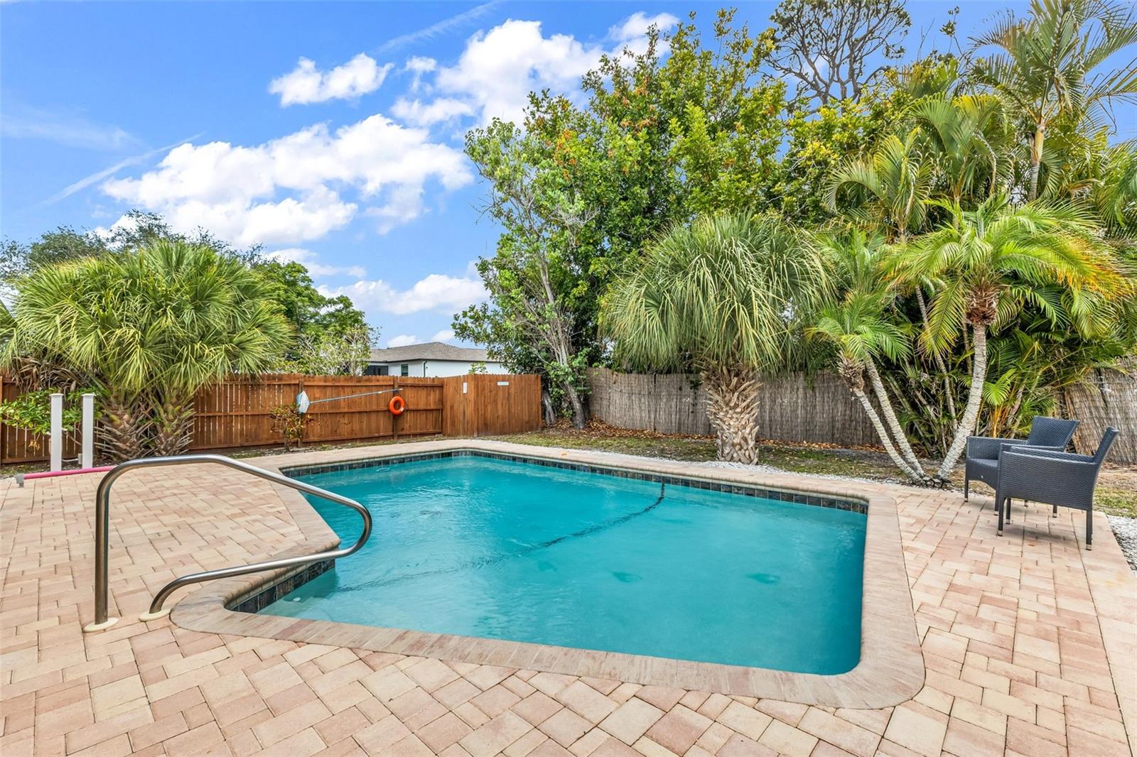 1664 LAKEVIEW PL — photo 45