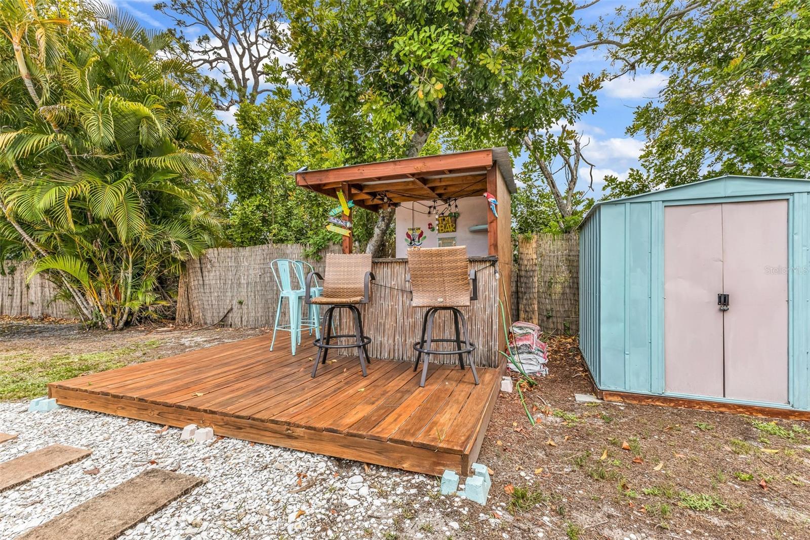 1664 LAKEVIEW PL — photo 49