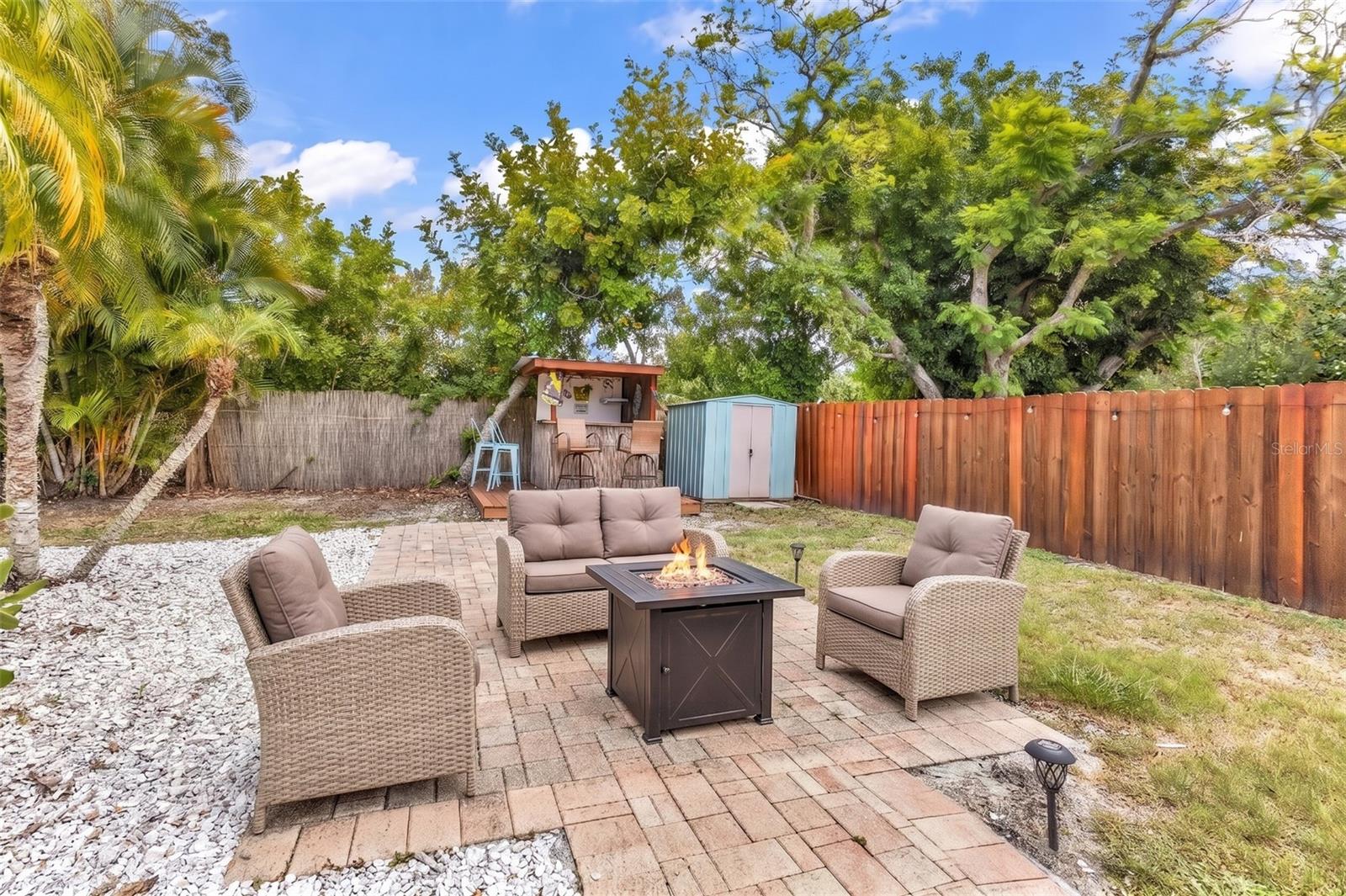 1664 LAKEVIEW PL — photo 69