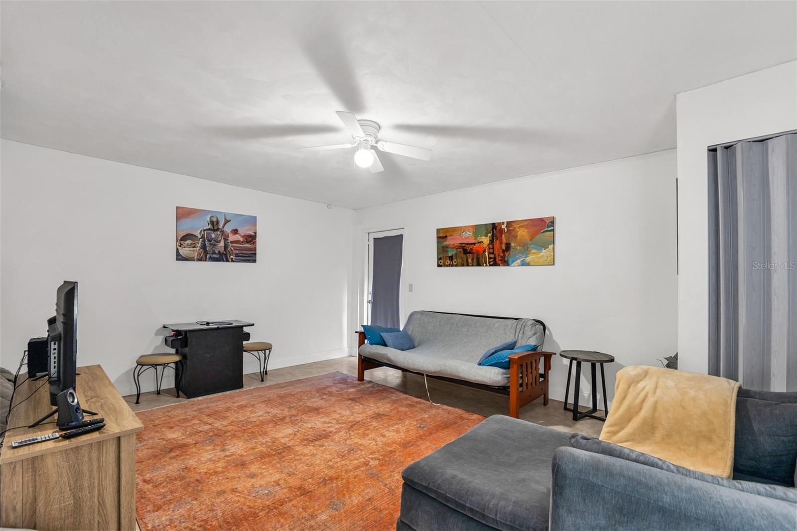 1664 LAKEVIEW PL — photo 40