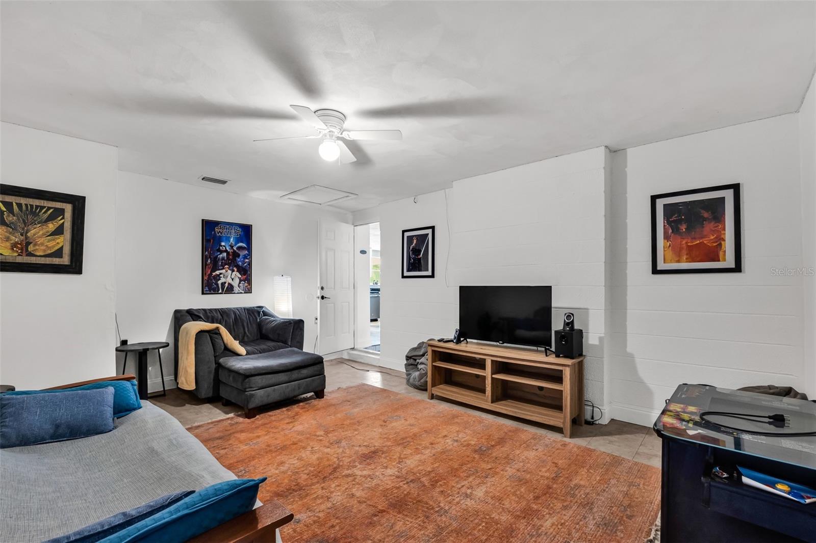 1664 LAKEVIEW PL — photo 39