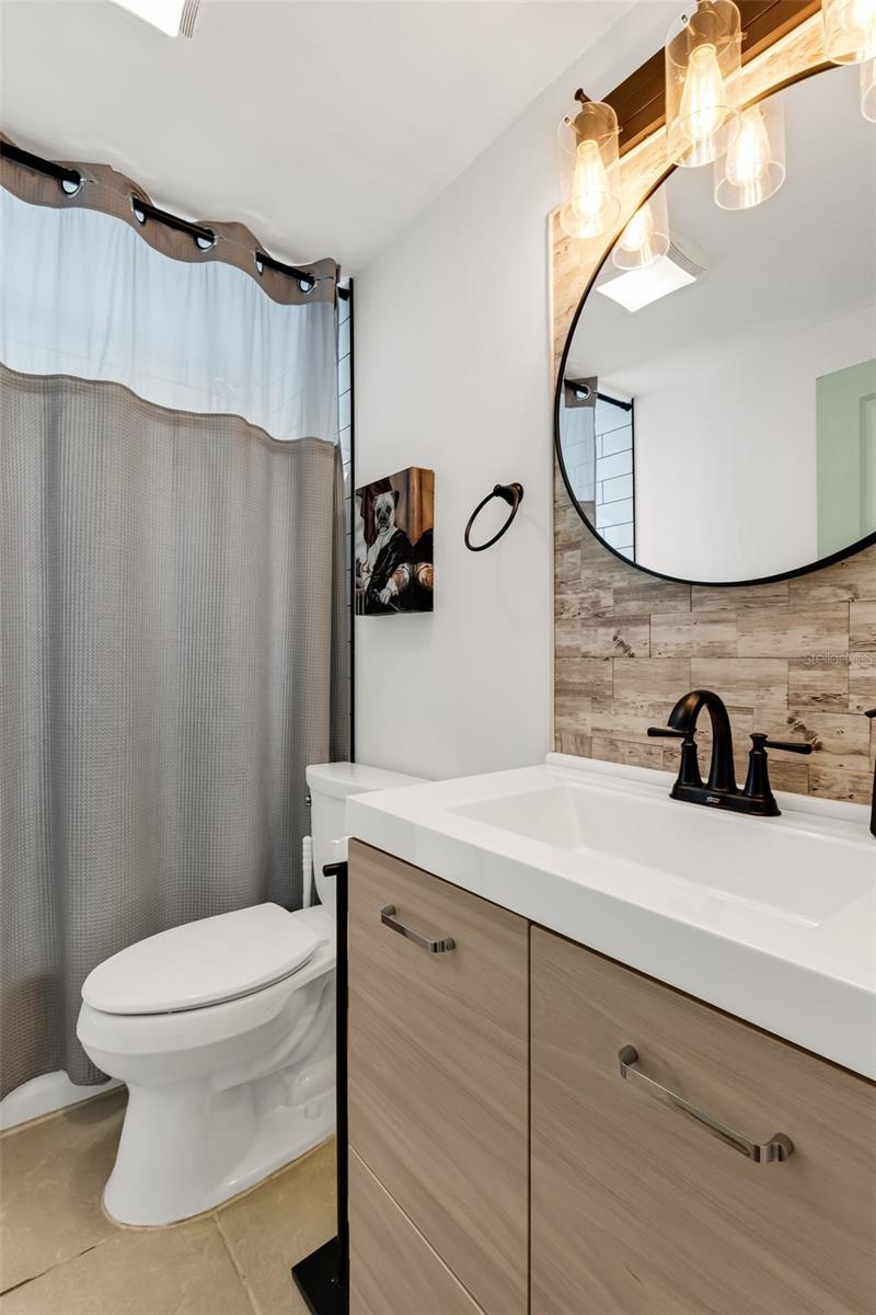1664 LAKEVIEW PL — photo 30