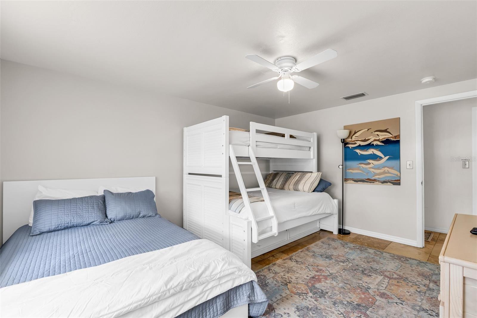 1664 LAKEVIEW PL — photo 26