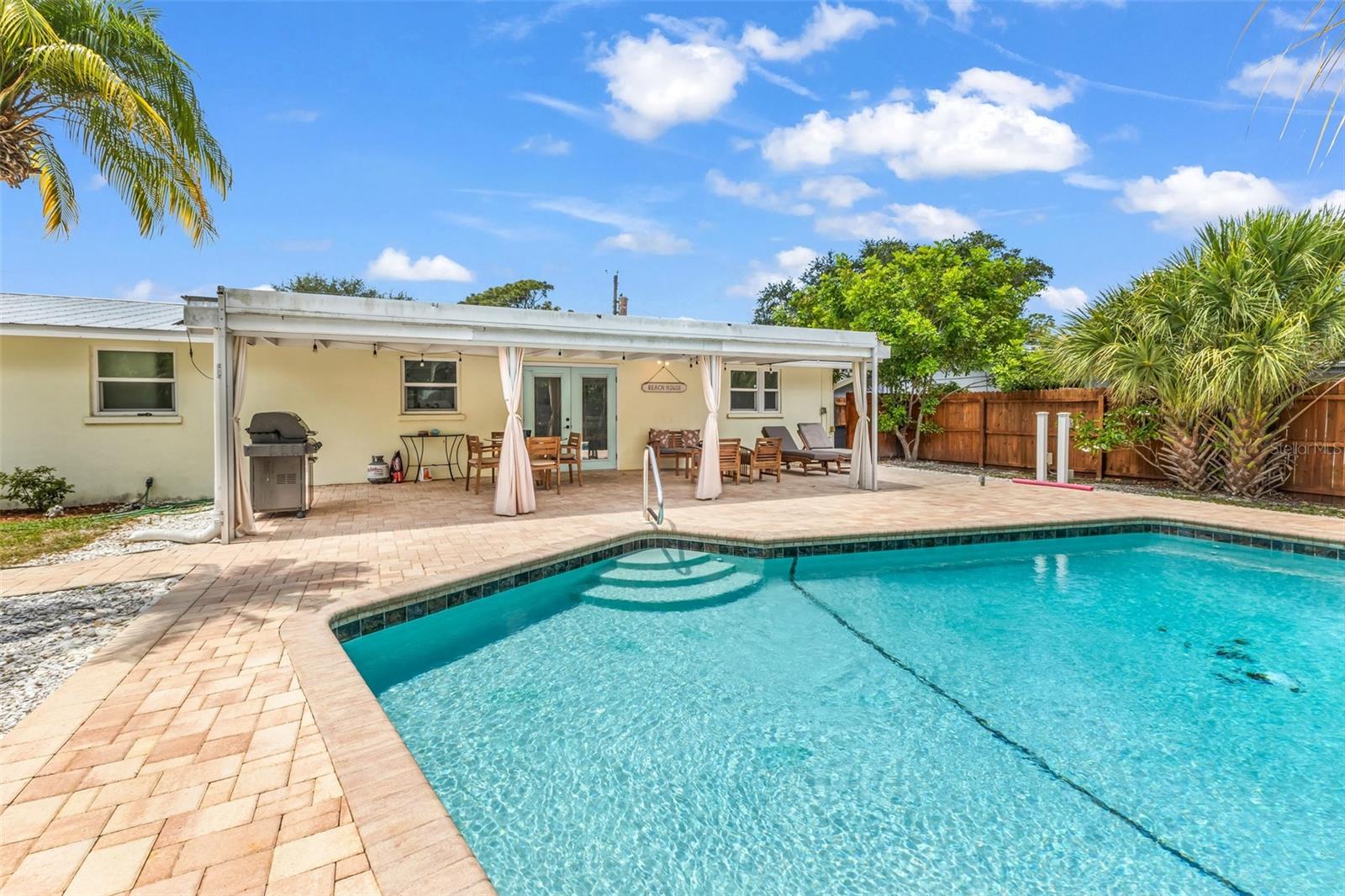 1664 LAKEVIEW PL — photo 46