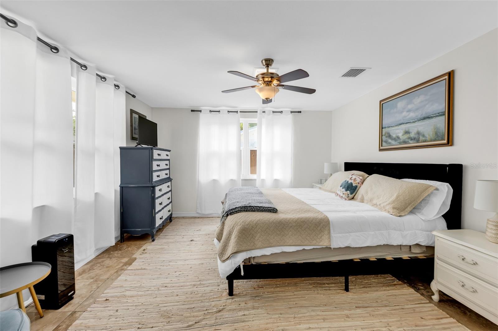 1664 LAKEVIEW PL — photo 33