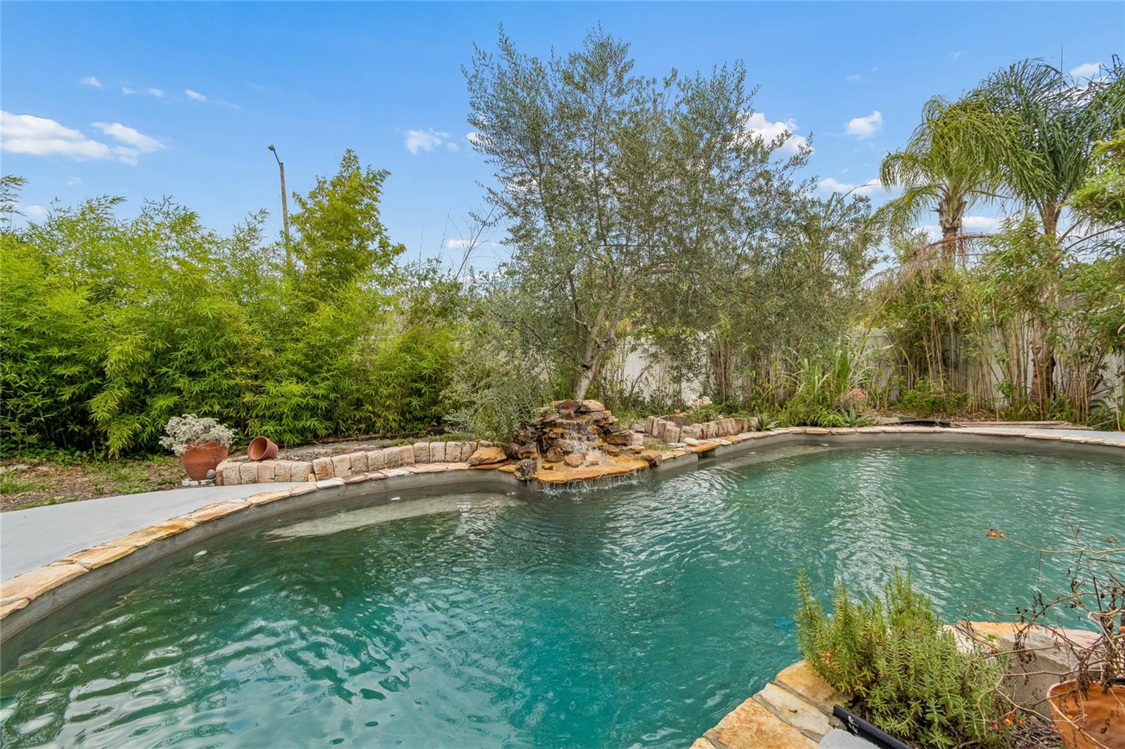 16018 SADDLESTRING DR — photo 11
