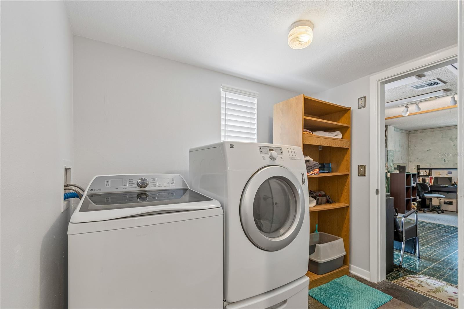 16018 SADDLESTRING DR — photo 34