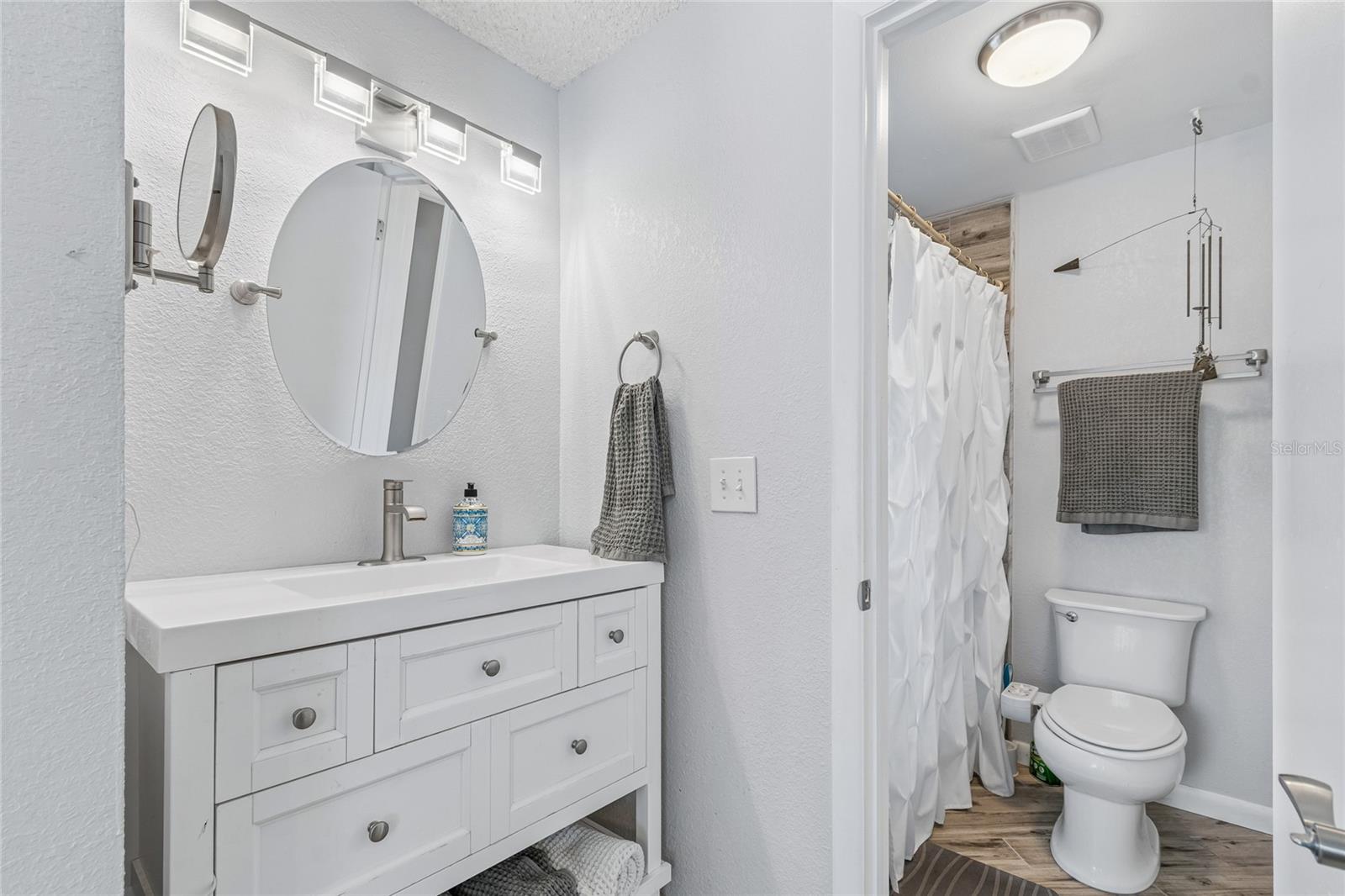 16018 SADDLESTRING DR — photo 28