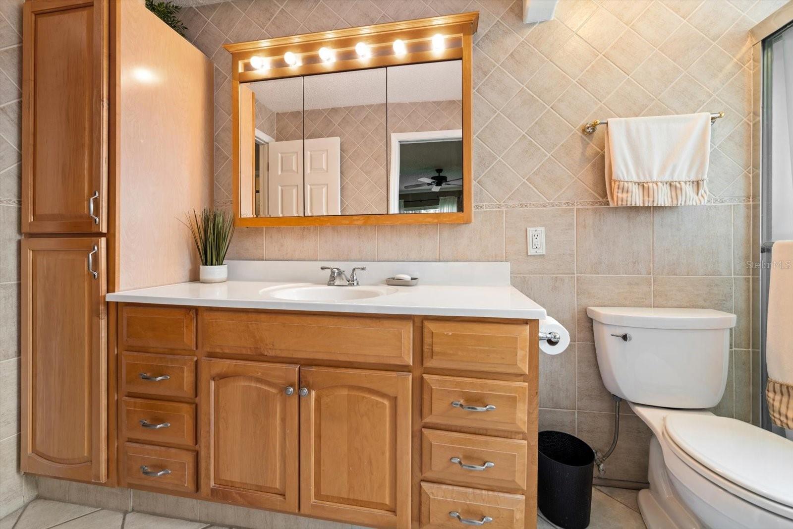 2211 PORTSIDE PSGE — photo 38