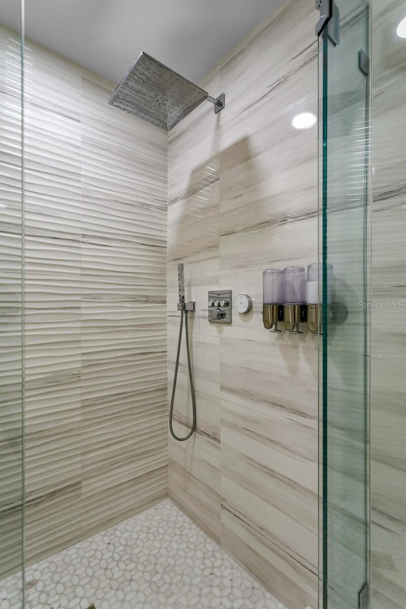 777 N ASHLEY DR #806 — photo 28