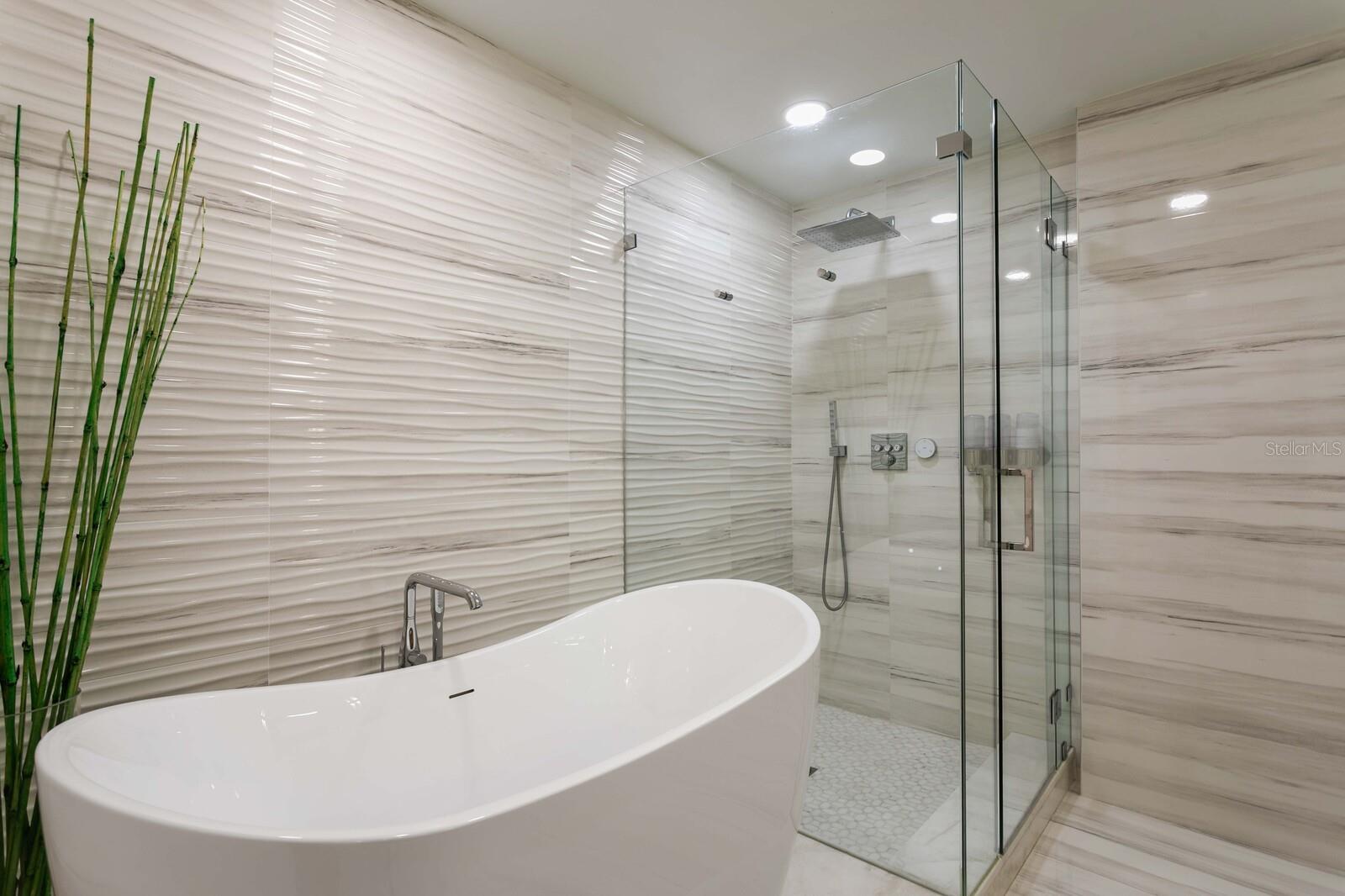 777 N ASHLEY DR #806 — photo 29