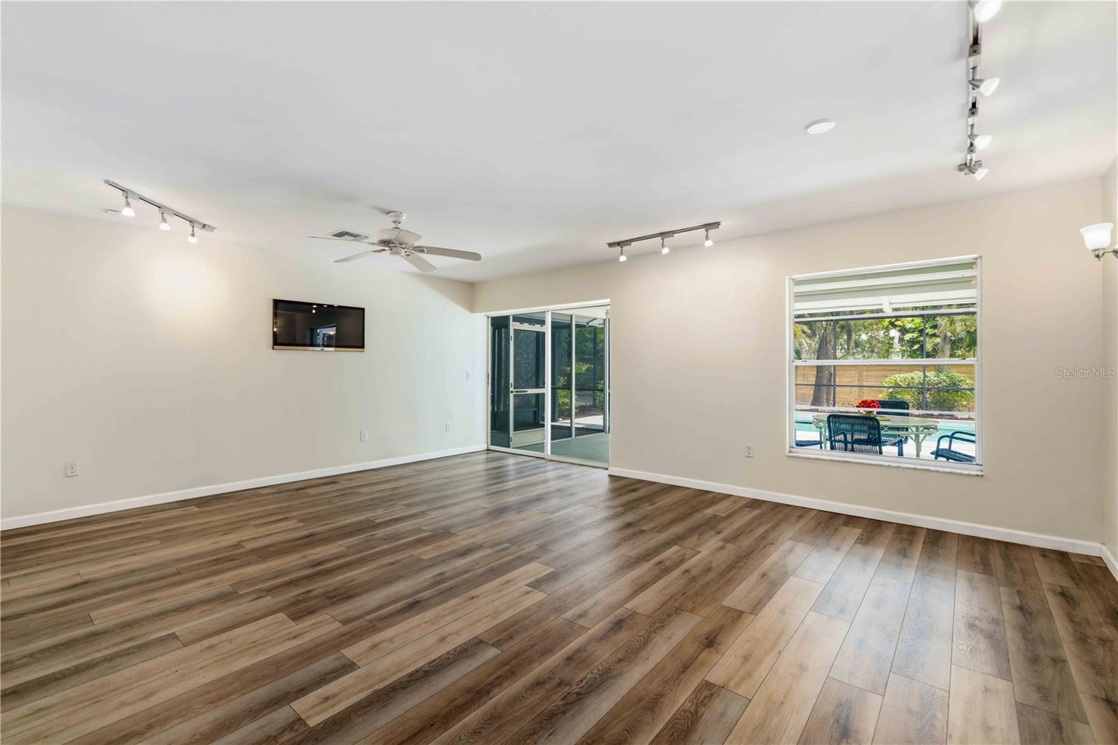 3629 EGERTON CIR — photo 9