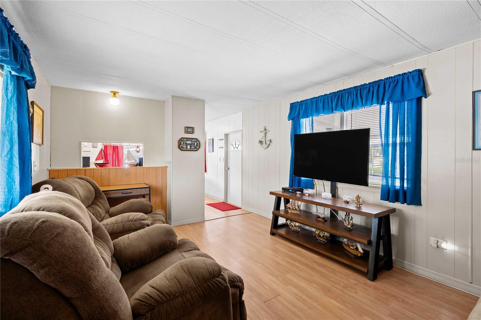 3834 SARAH DR — photo 12