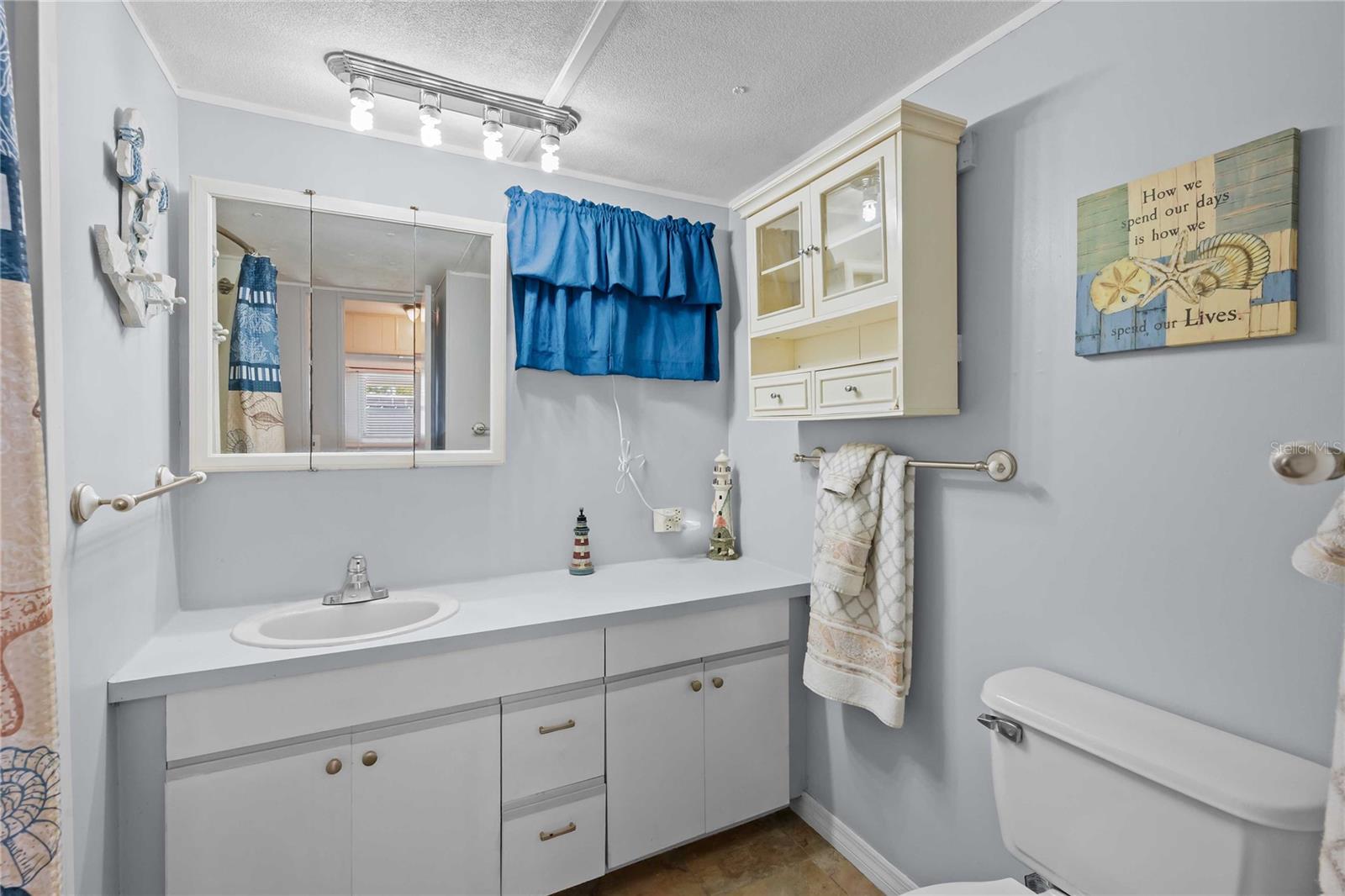 3834 SARAH DR — photo 19