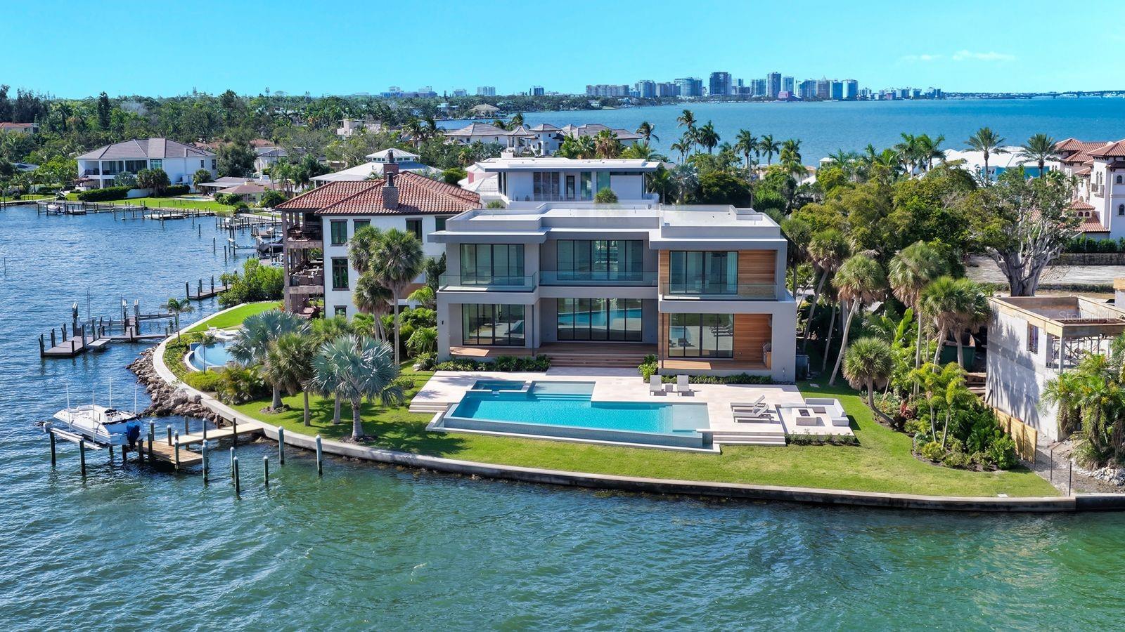 305 S SHORE DR S — photo 5