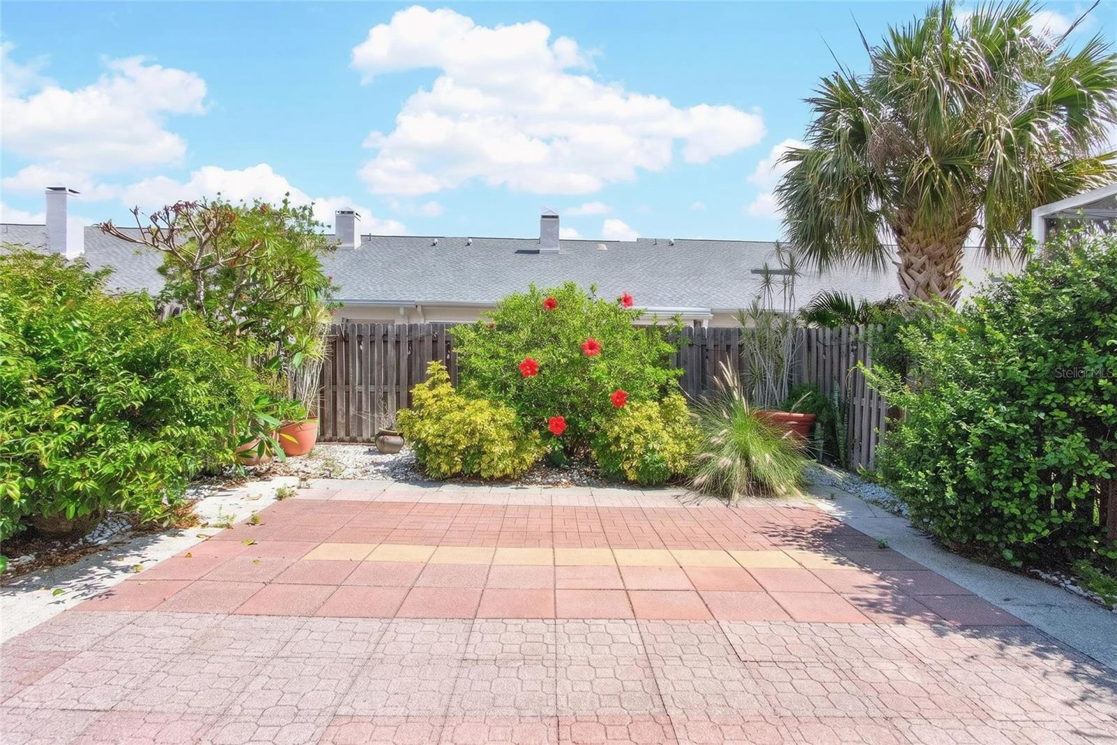 2524 W BROOK LN — photo 35
