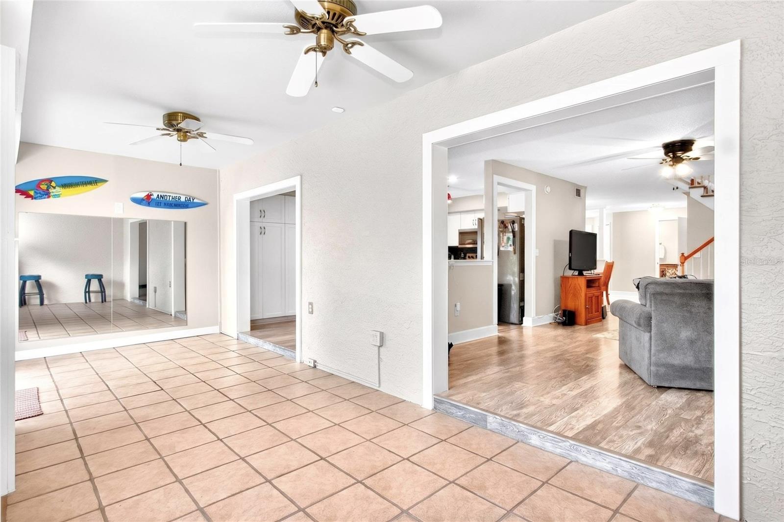 2524 W BROOK LN — photo 19