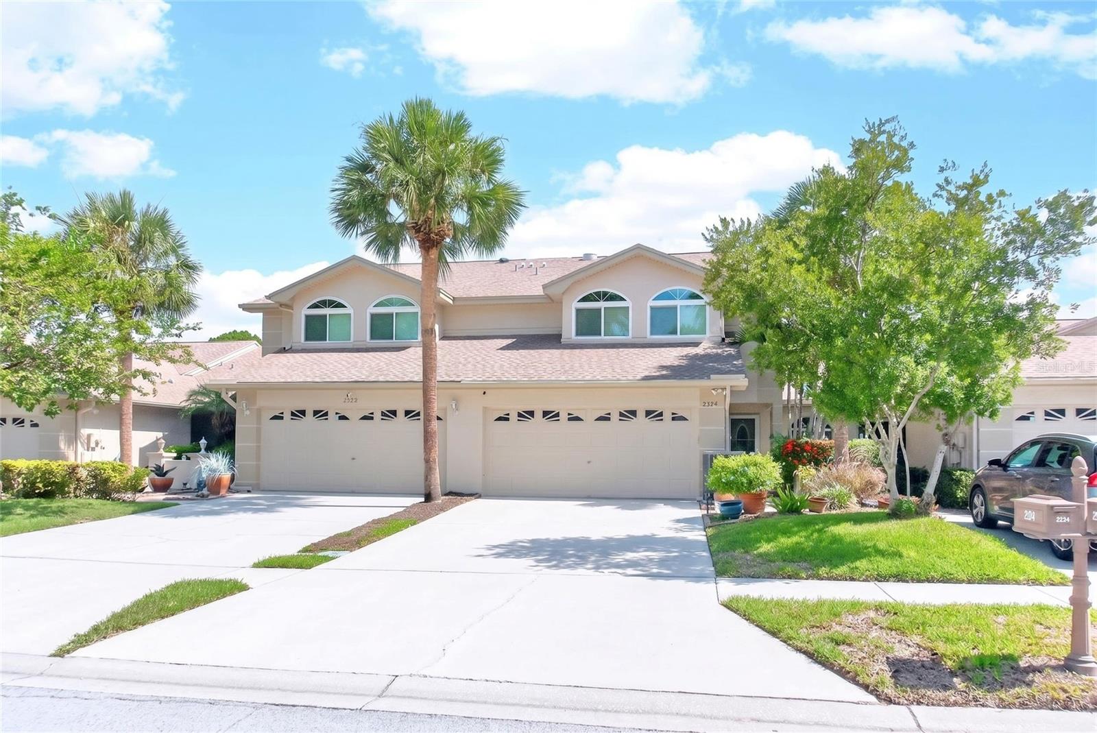 2524 W BROOK LN — photo 2