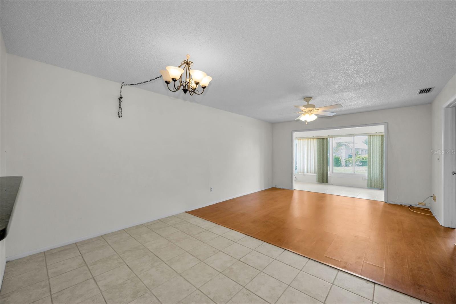 3819 TEESIDE DR — photo 6