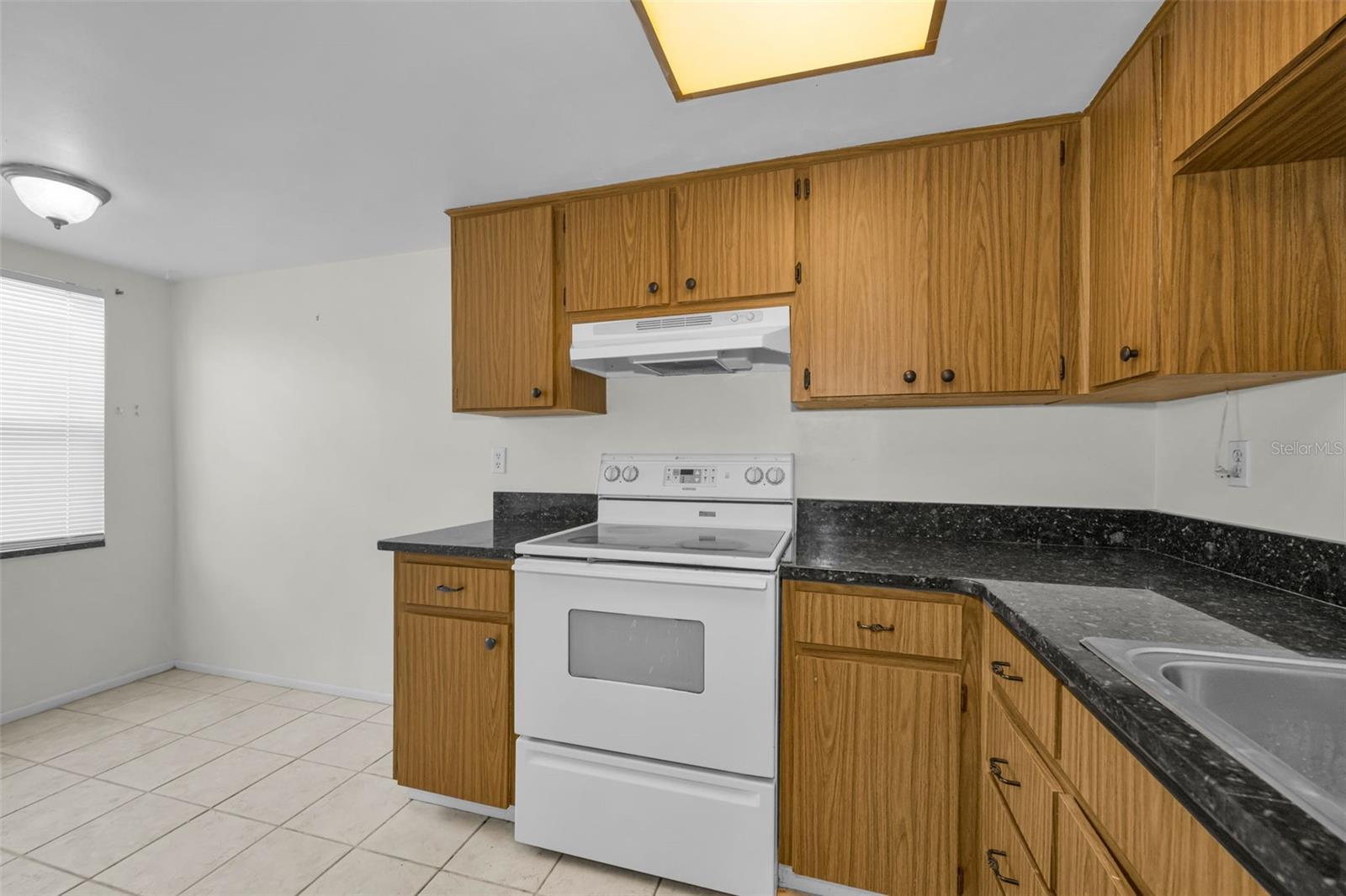 3819 TEESIDE DR — photo 10