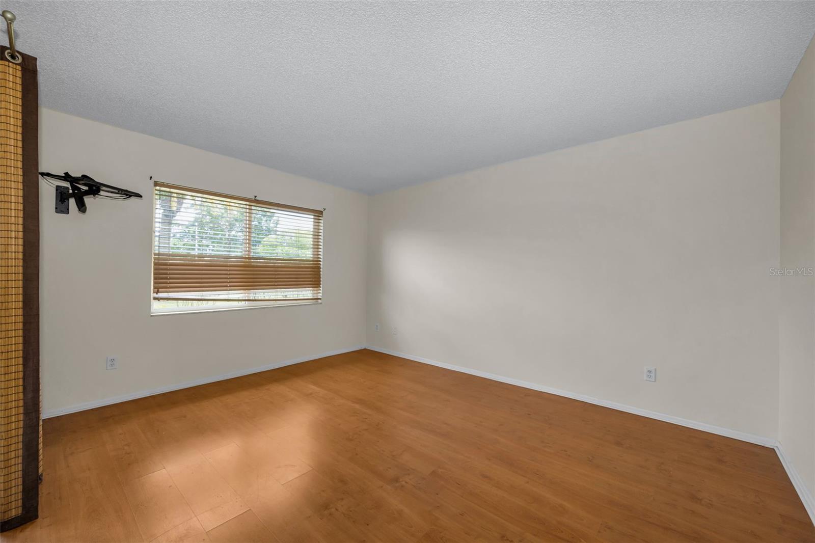3819 TEESIDE DR — photo 15