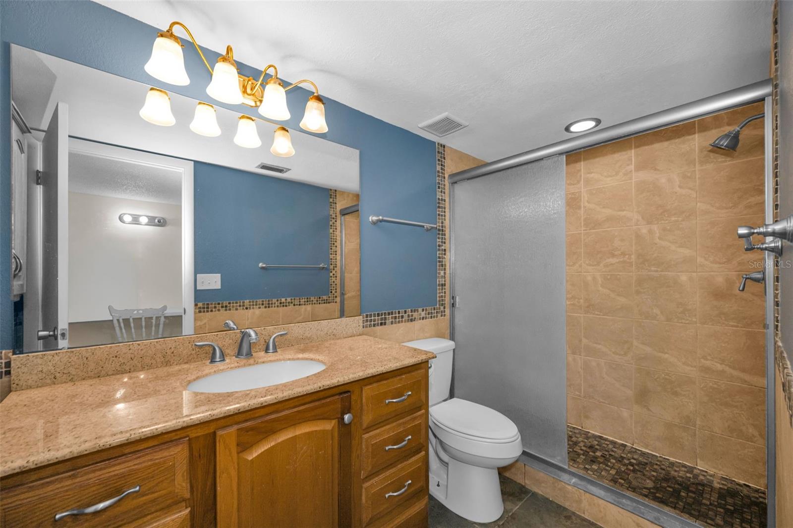 3819 TEESIDE DR — photo 18