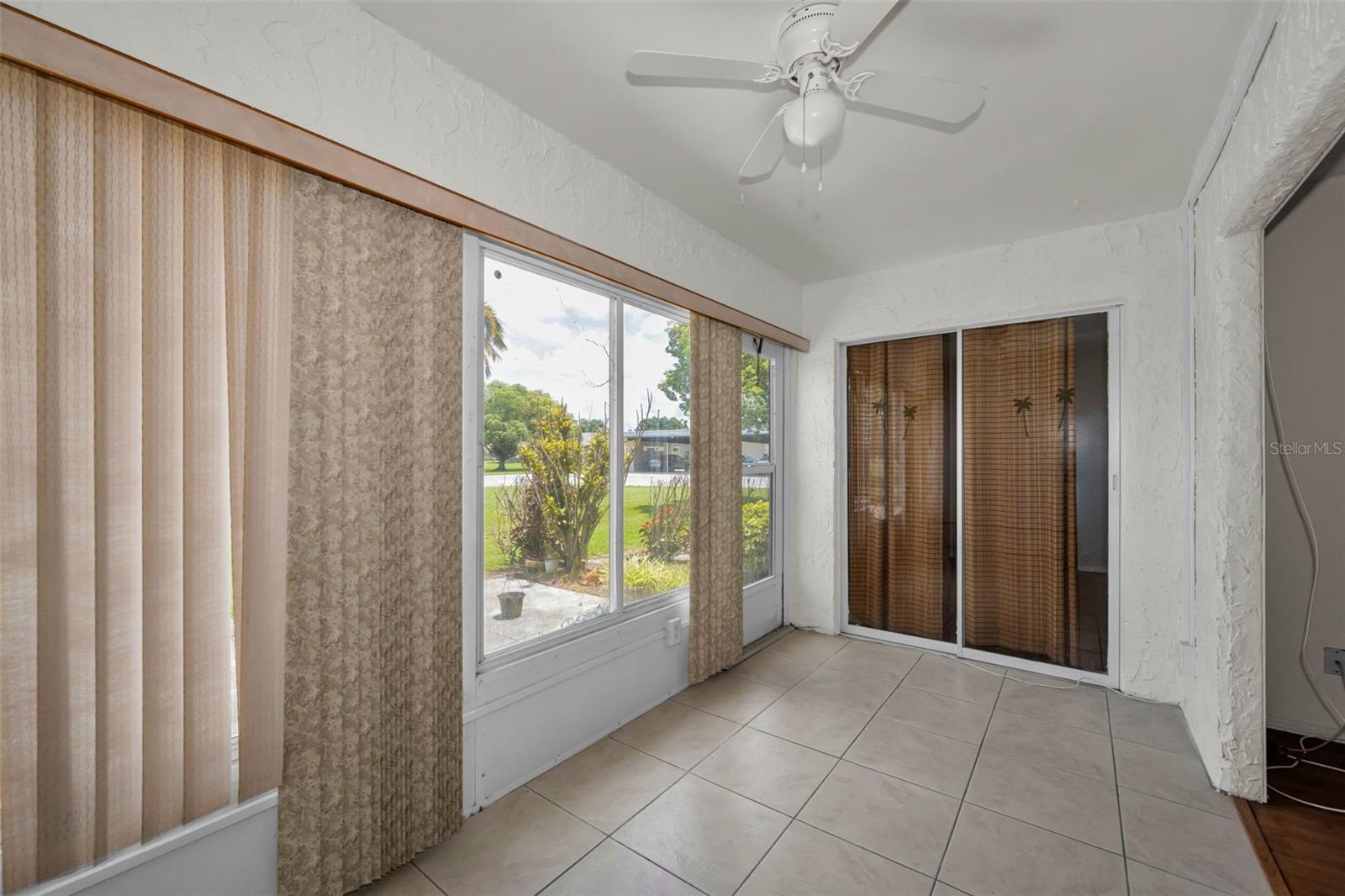 3819 TEESIDE DR — photo 25