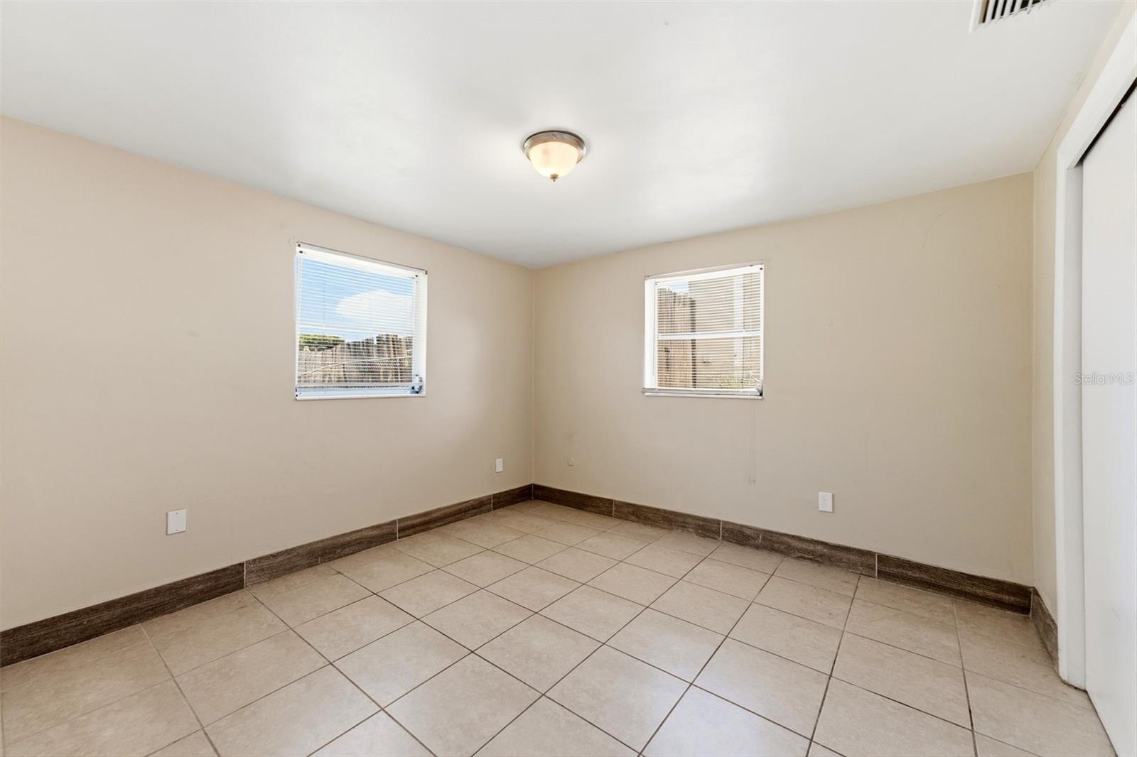 3849 LUMA DR — photo 11