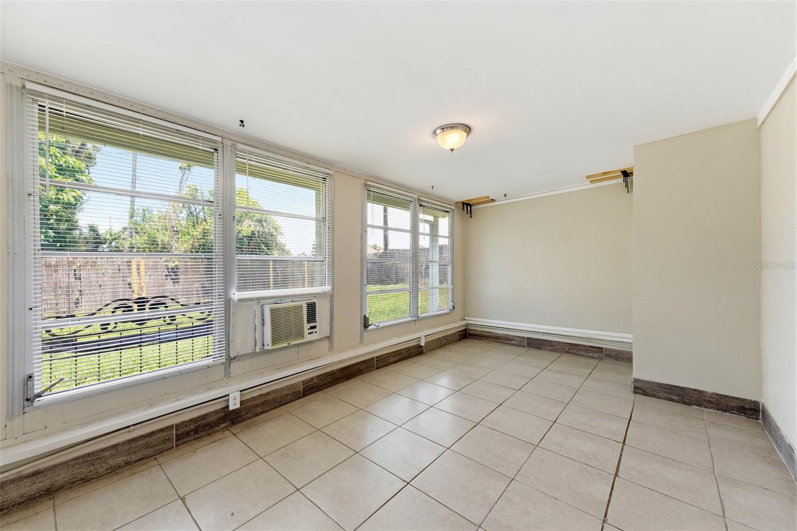 3849 LUMA DR — photo 15