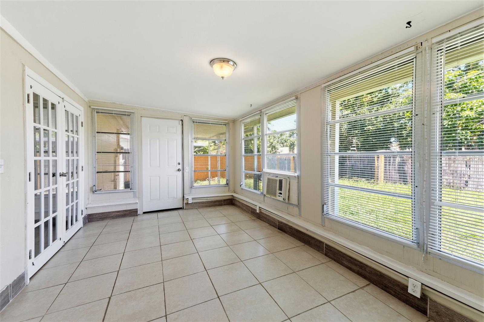 3849 LUMA DR — photo 16