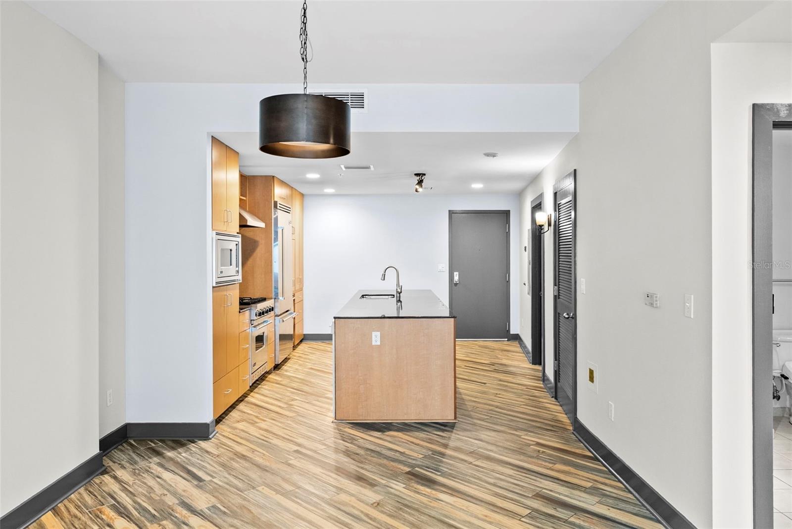 1120 E KENNEDY BLVD #618 — photo 12