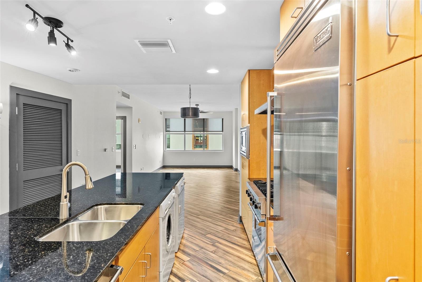 1120 E KENNEDY BLVD #618 — photo 6