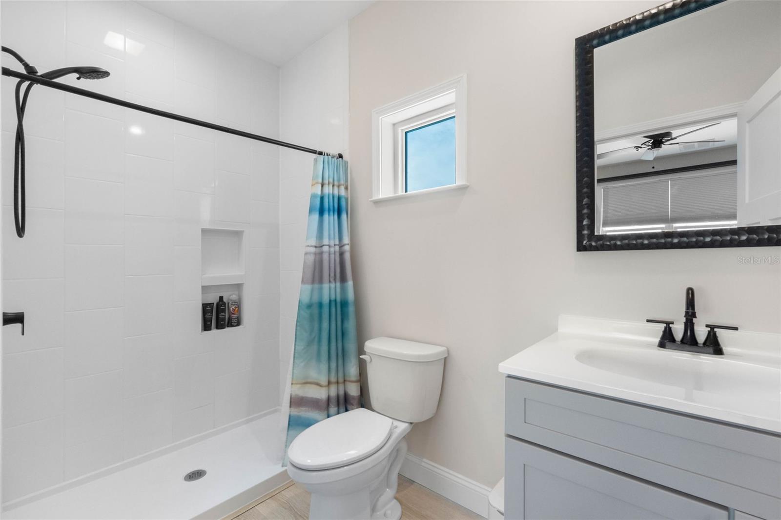 16025 REDINGTON DR — photo 38